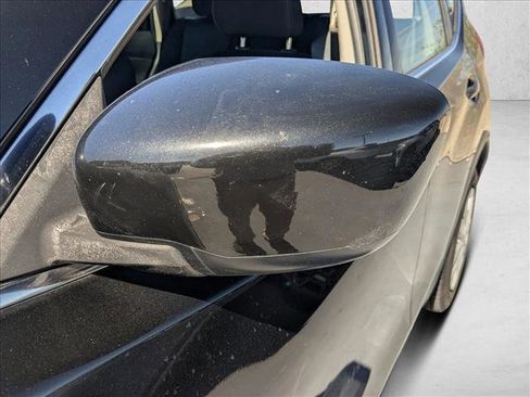 Used 2018 Nissan Rogue S image 6