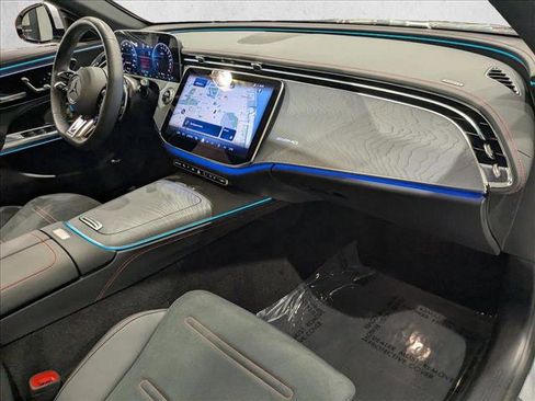 Certified 2025 Mercedes-Benz E 53 AMG e 4MATIC Sedan image 22