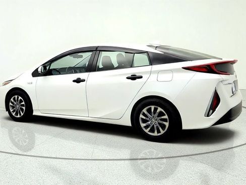 Used 2021 Toyota Prius Prime XLE w/ Carpet Mat Package (TMS) FWD image 7