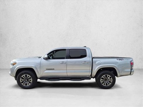 Used 2022 Toyota Tacoma TRD Sport w/ Technology Package RWD image 8