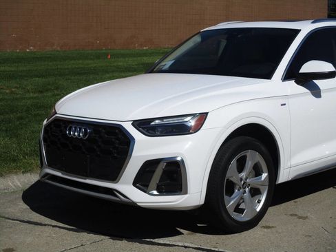 Used 2023 Audi Q5 2.0T Premium Plus w/ Premium Plus Package AWD/4WD image 52