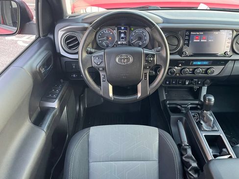 Used 2021 Toyota Tacoma TRD Off-Road w/ Technology Package AWD/4WD image 2