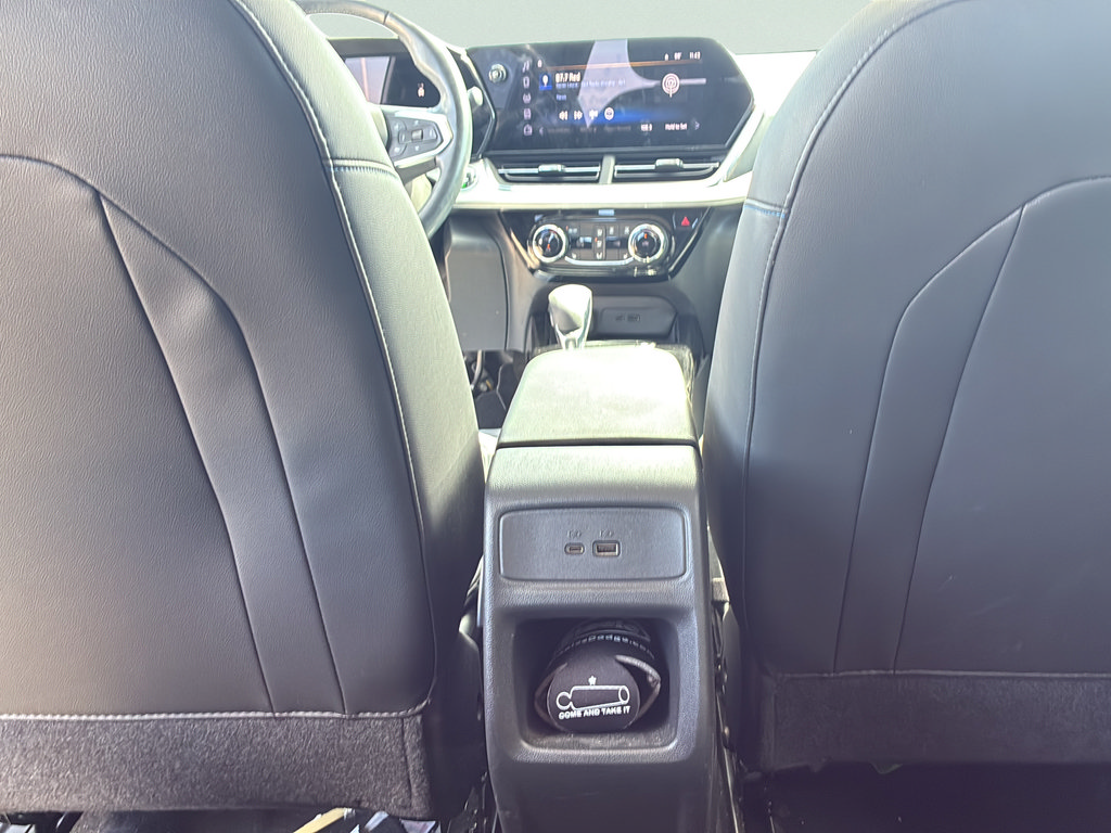 Used 2024 Chevrolet Trax LT w/ Driver Confidence Package FWD image 23