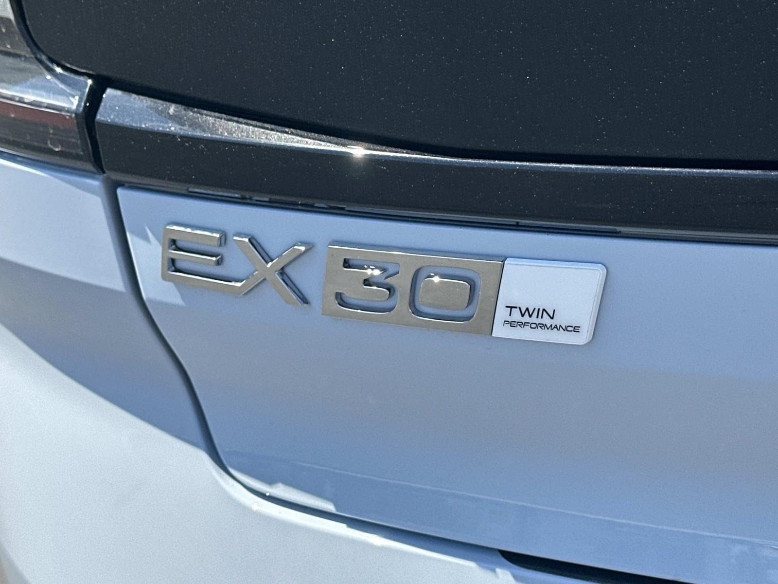 New 2026 Volvo EX30 Cross Country Ultra AWD/4WD image 22