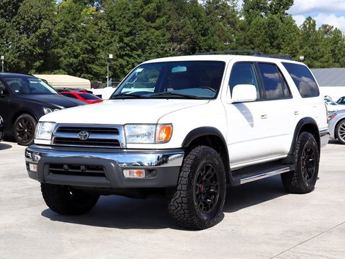 Used 1999 Toyota 4Runner SR5 w/ Upgrade Value Pkg 2 RWD image 3