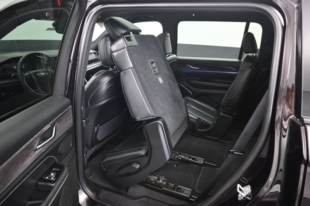 Used 2023 Jeep Grand Cherokee L Overland AWD/4WD image 30