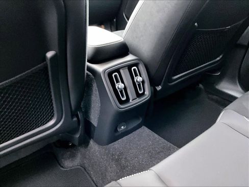 Used 2023 Volvo XC40 Recharge Plus w/ Protection Package Premier image 37