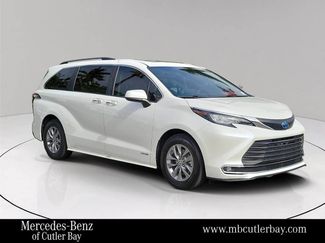 Used 2021 Toyota Sienna XLE 360° Tour