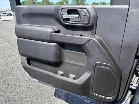 New 2025 GMC Sierra 3500 Pro image 15