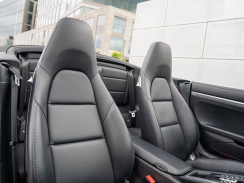 Certified 2014 Porsche 911 Carrera 4S AWD/4WD image 27