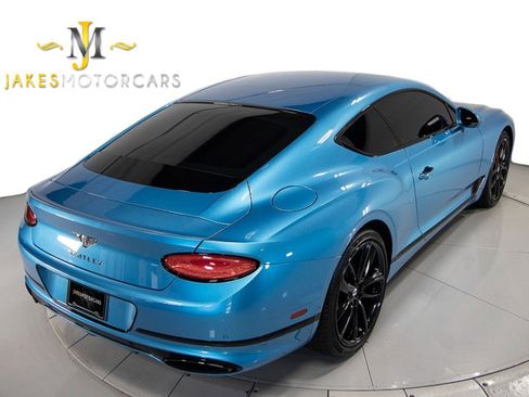 Used 2020 Bentley Continental GT image 11