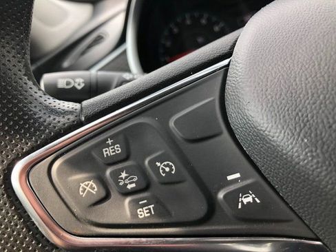 Used 2024 Chevrolet Malibu LT image 4