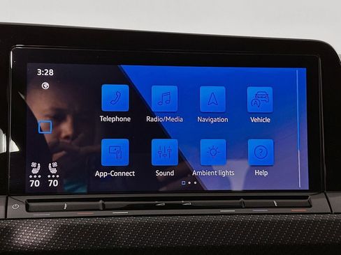 Used 2024 Volkswagen Golf R image 15