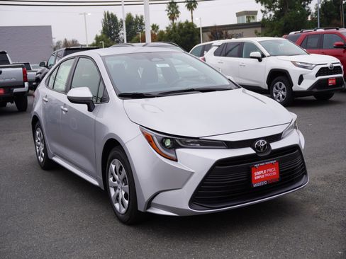 New 2026 Toyota Corolla LE image 1