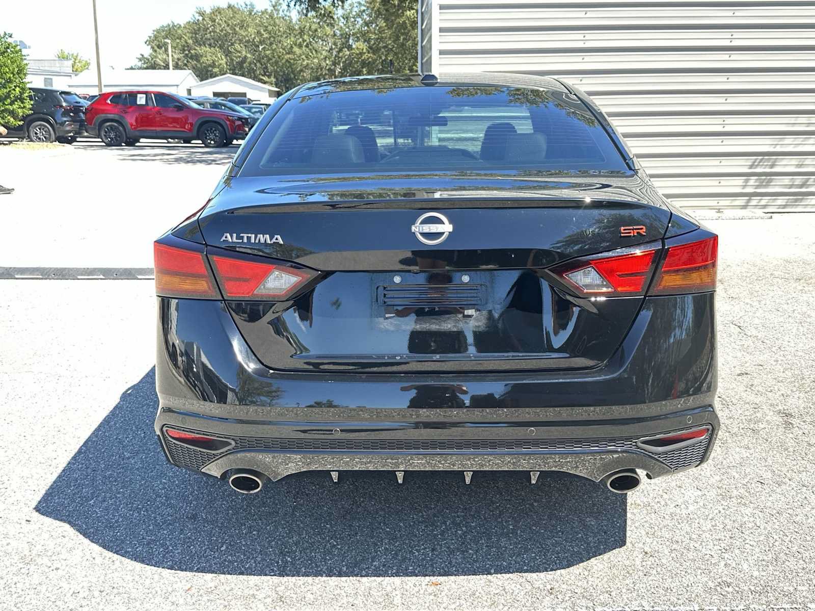 Used 2024 Nissan Altima 2.5 SR FWD image 5