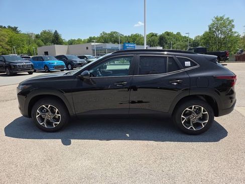 New 2026 Chevrolet Trax LT w/ Driver Confidence Package FWD image 6