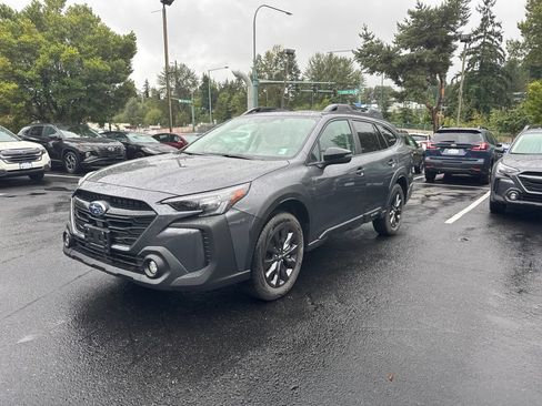Used 2025 Subaru Outback Onyx Edition AWD/4WD image 1