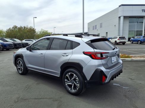 Used 2024 Subaru Crosstrek 2.0i Premium AWD/4WD image 12