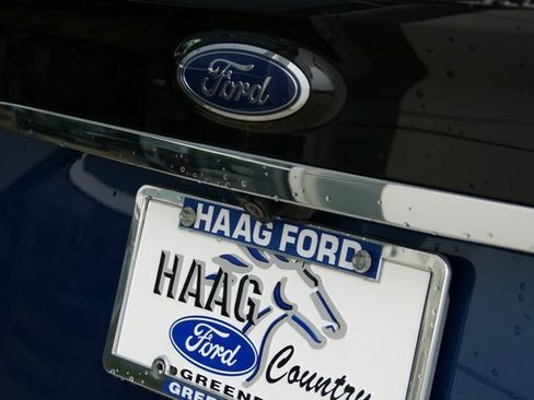 Used 2020 Ford Edge Titanium image 10