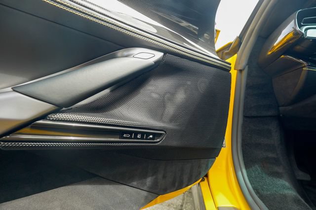 Used 2021 Ferrari SF90 Stradale AWD/4WD image 59