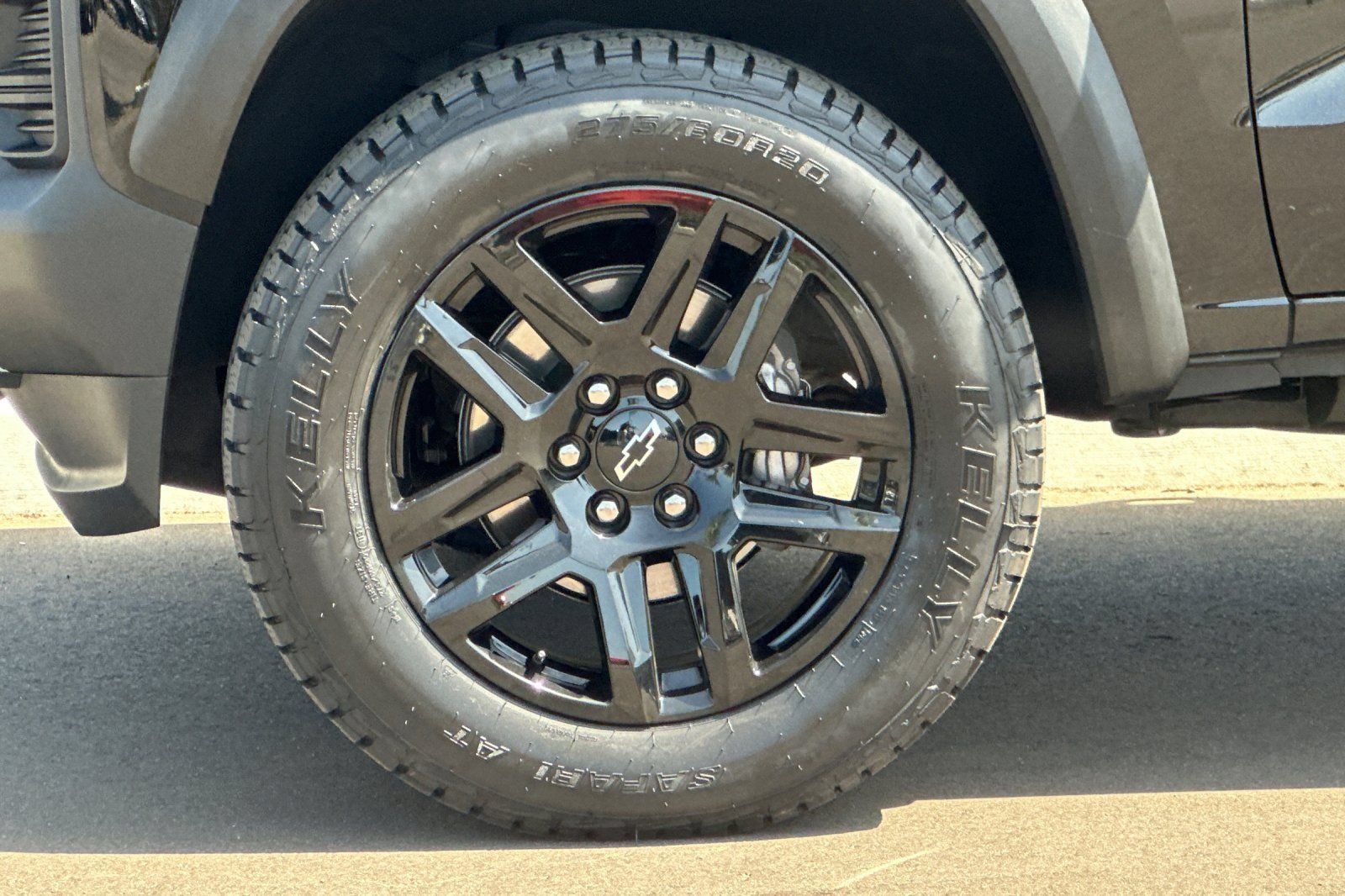 Used 2025 Chevrolet Colorado Trail Boss w/ Midnight Edition AWD/4WD image 36