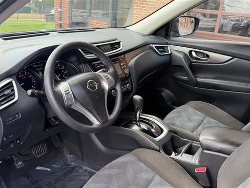 Used 2016 Nissan Rogue SV AWD/4WD image 29