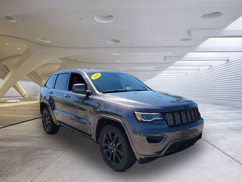 Used 2021 Jeep Grand Cherokee Laredo X RWD image 1