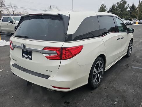 Used 2019 Honda Odyssey Elite image 2
