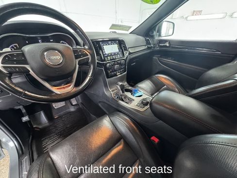 Used 2020 Jeep Grand Cherokee Trailhawk w/ Trailhawk Luxury Group AWD/4WD image 14