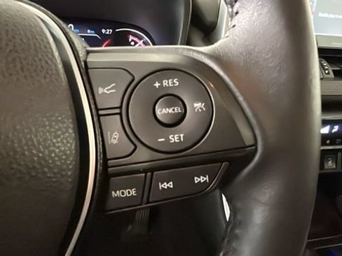 Used 2019 Toyota RAV4 Limited AWD/4WD image 16