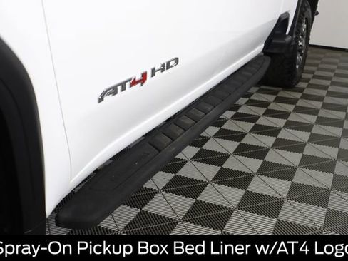 Used 2022 GMC Sierra 2500 AT4 image 28