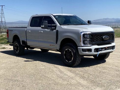 Used 2026 Ford F250 Lariat w/ Tremor Off-Road Package AWD/4WD image 11