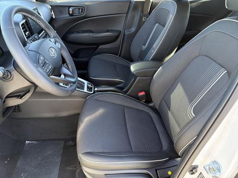 New 2026 Hyundai Venue SEL image 17