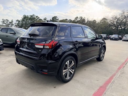 Used 2024 Mitsubishi Outlander Sport SE AWD/4WD image 9