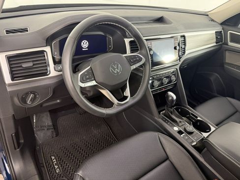 Used 2023 Volkswagen Atlas SEL AWD/4WD image 19