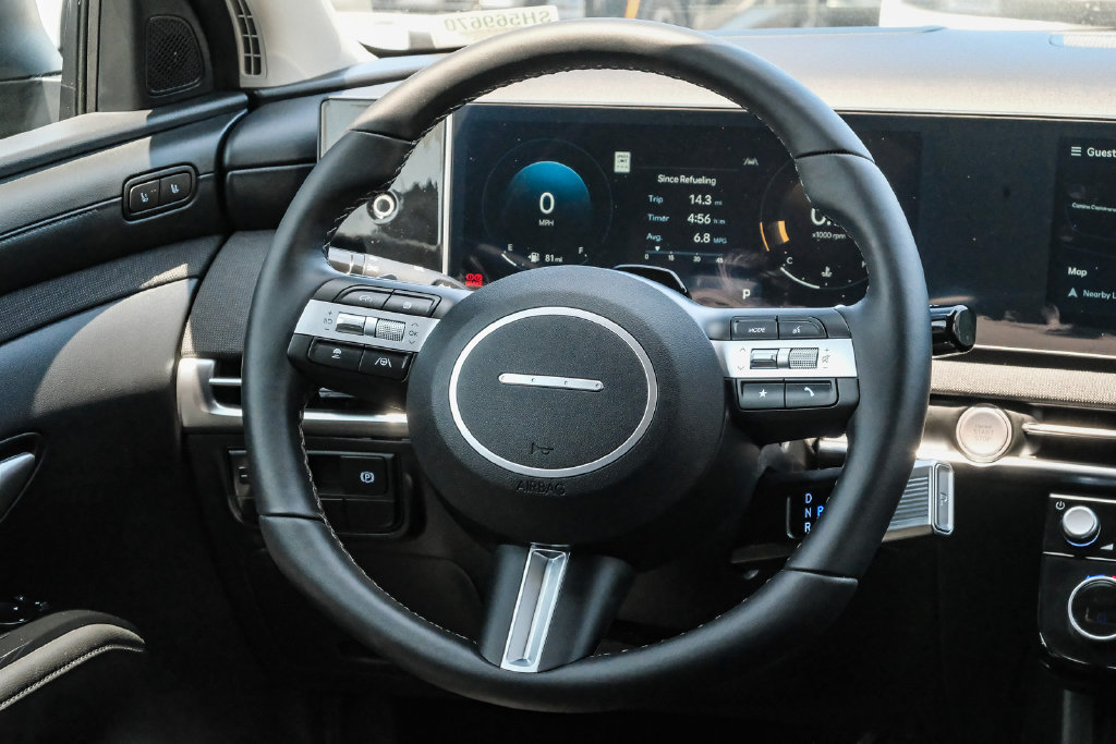 New 2025 Hyundai Tucson Limited FWD image 16