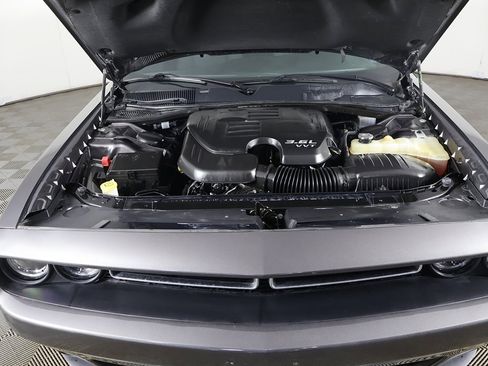 Used 2019 Dodge Challenger SXT image 16