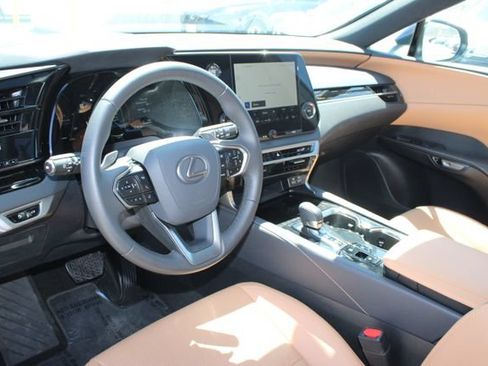 Used 2026 Lexus RX 350 FWD w/ Accessory Package (Z1) image 12