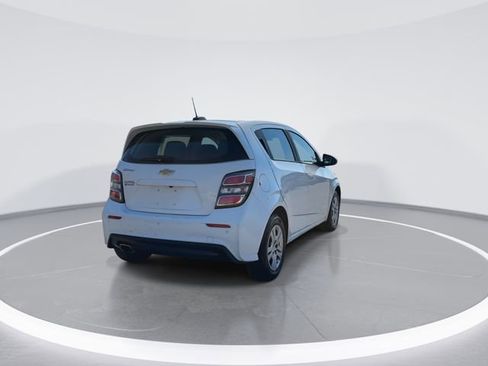 Used 2020 Chevrolet Sonic LT image 7