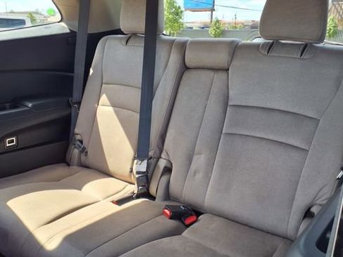Used 2021 Honda Pilot EX image 18