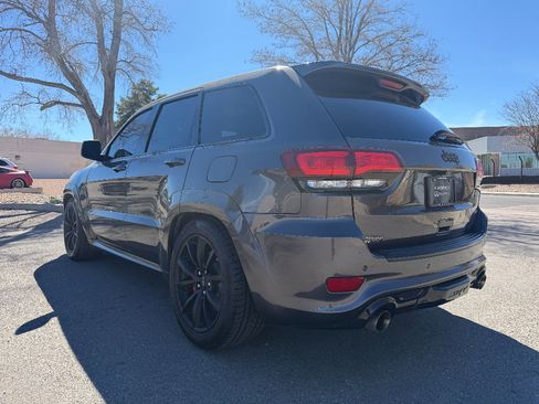 Used 2016 Jeep Grand Cherokee SRT image 11