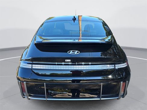 New 2025 Hyundai Ioniq 6 SE image 6