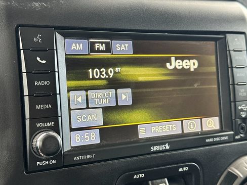 Used 2016 Jeep Wrangler Unlimited Sport w/ Quick Order Package 24S AWD/4WD image 23