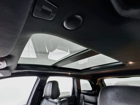 Used 2018 Jeep Grand Cherokee Limited w/ Luxury Group II image 4