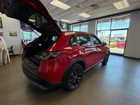 Used 2023 Honda HR-V Sport image 18
