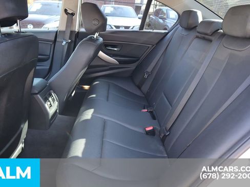Used 2018 BMW 320i Sedan image 17