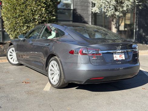 Used 2017 Tesla Model S 90D image 19