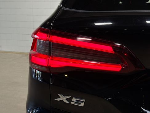 Used 2020 BMW X5 sDrive40i w/ Premium Package RWD image 11