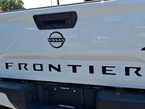 New 2026 Nissan Frontier SV w/ All-Weather Content Package AWD/4WD image 22