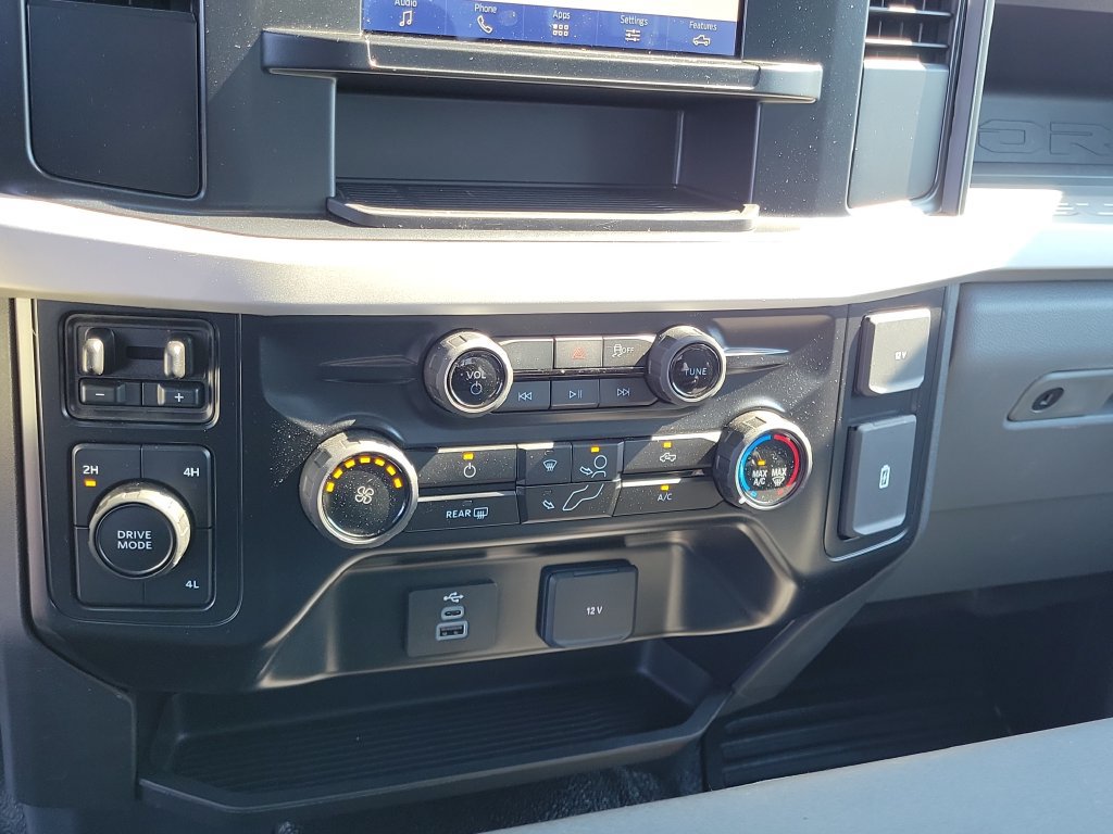 Certified 2026 Ford F450 XL w/ XL Driver Assist Package AWD/4WD image 28